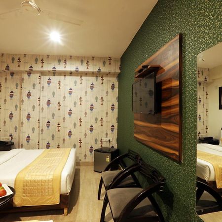 Hotel Green Plaza At Airport New Delhi Eksteriør billede