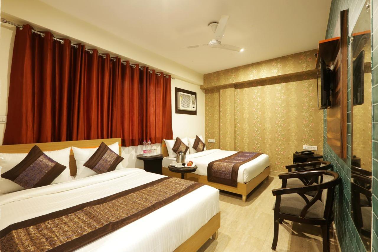 Hotel Green Plaza At Airport New Delhi Eksteriør billede